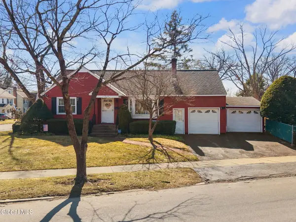 1594 The Plaza, Schenectady, NY 12309