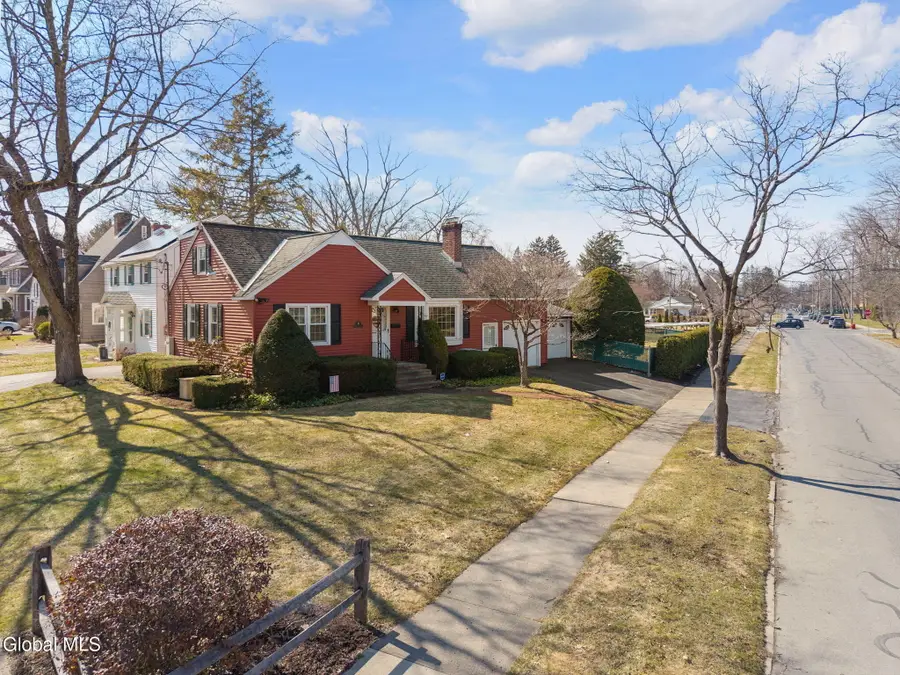 1594 The Plaza, Schenectady, NY 12309 - #2