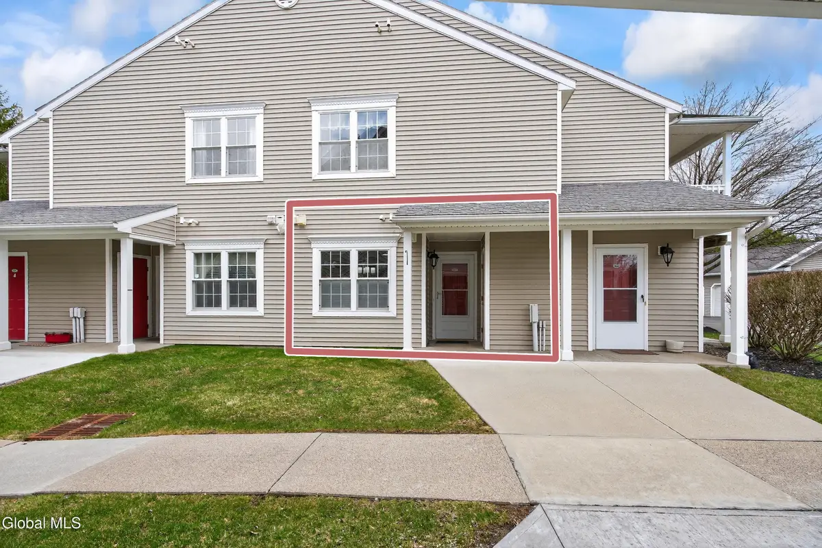 102 Evergreen Place, Rensselaer, NY 12144 - #1