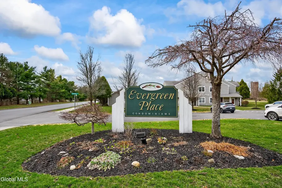 102 Evergreen Place, Rensselaer, NY 12144 - #2