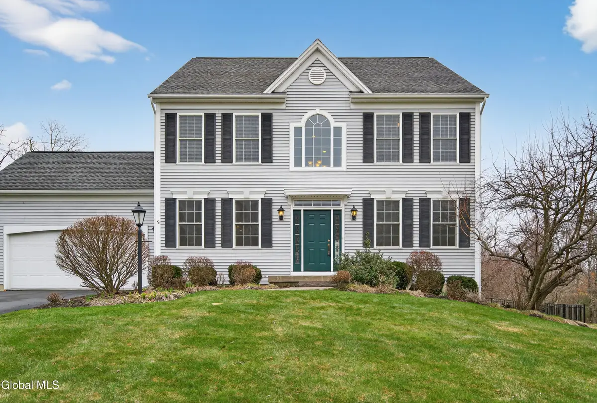 39 Outlook Dr S, Mechanicville, NY 12118 - #1