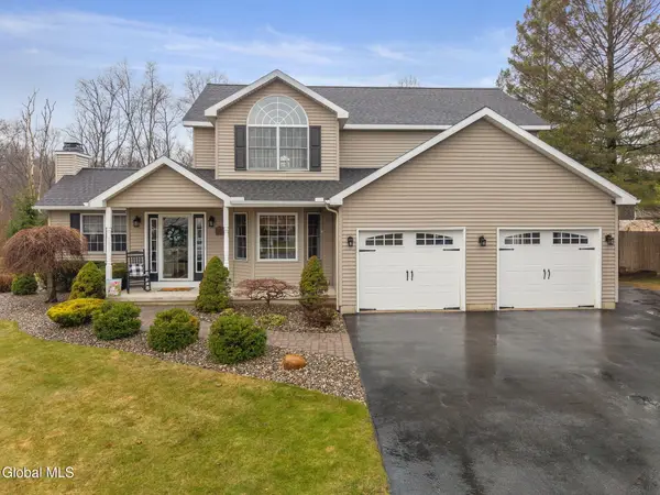 79 Dewey Avenue, Halfmoon, NY 12118