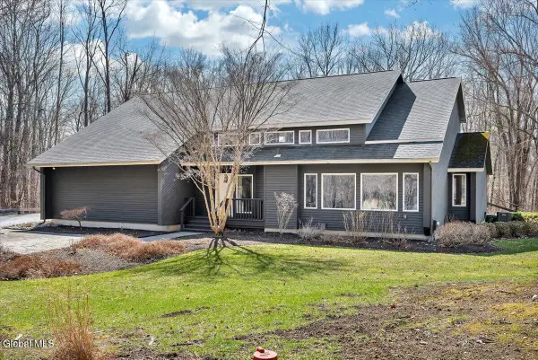 212 Mannix Road, East Greenbush, NY 12061