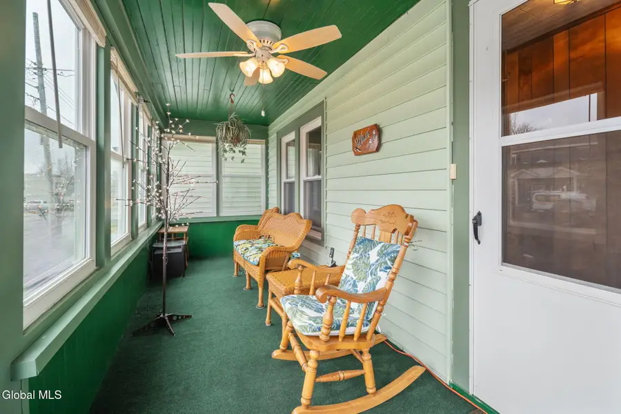 102 S Washington Street, Schaghticoke, NY 12118 - #2