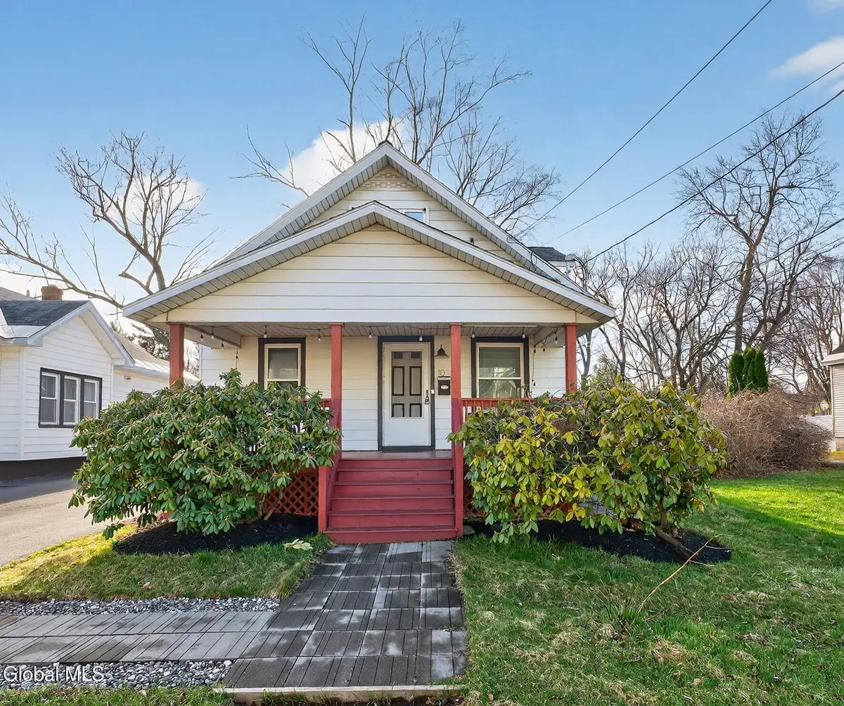 1076 Regent Street, Niskayuna, NY 12309 - #1