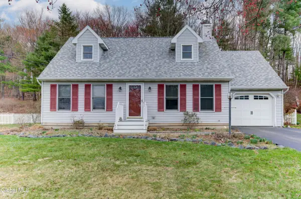 270 Schodack Drive, Schodack, NY 12033