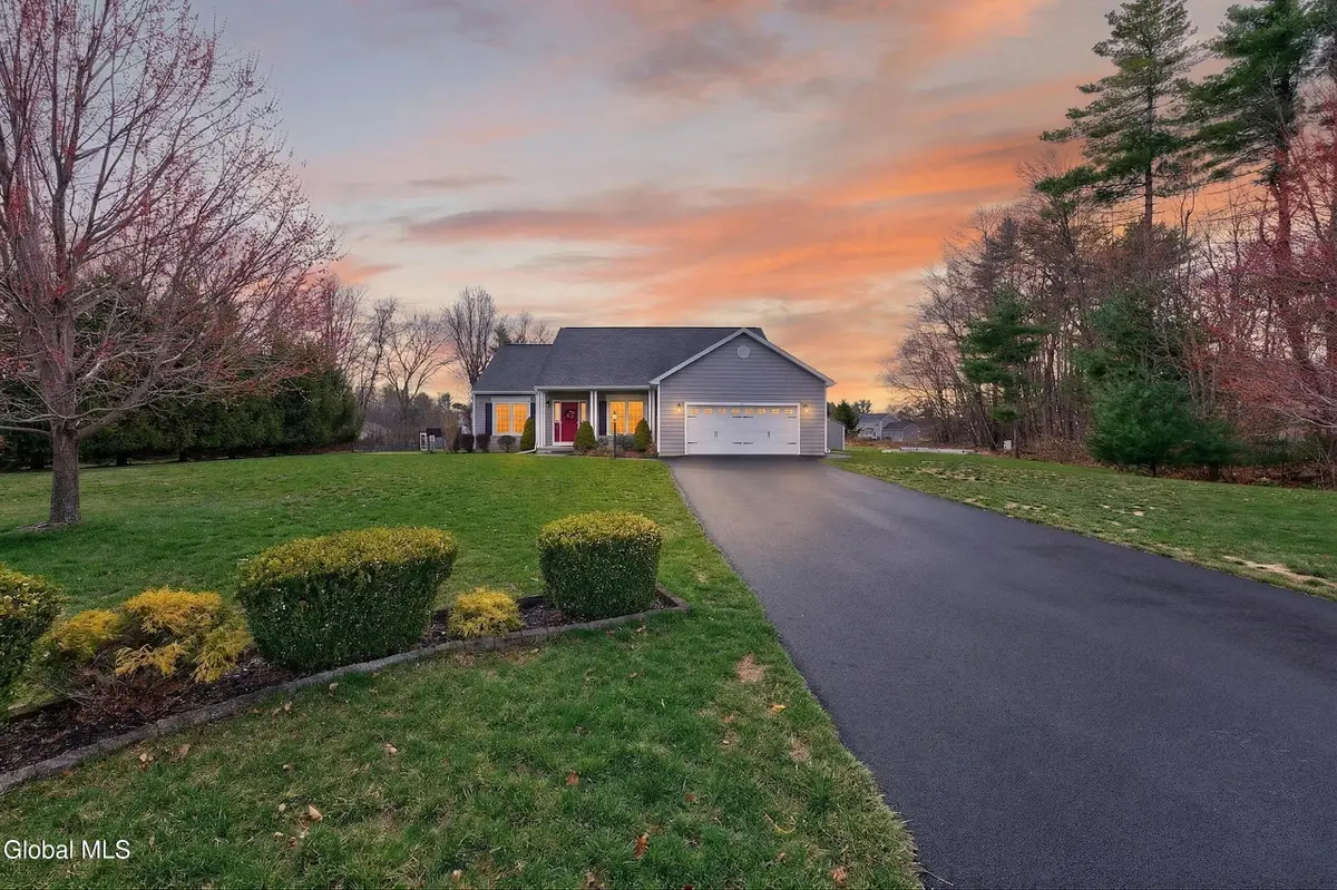 16 Woodland Drive, Schodack, NY 12033 - #1