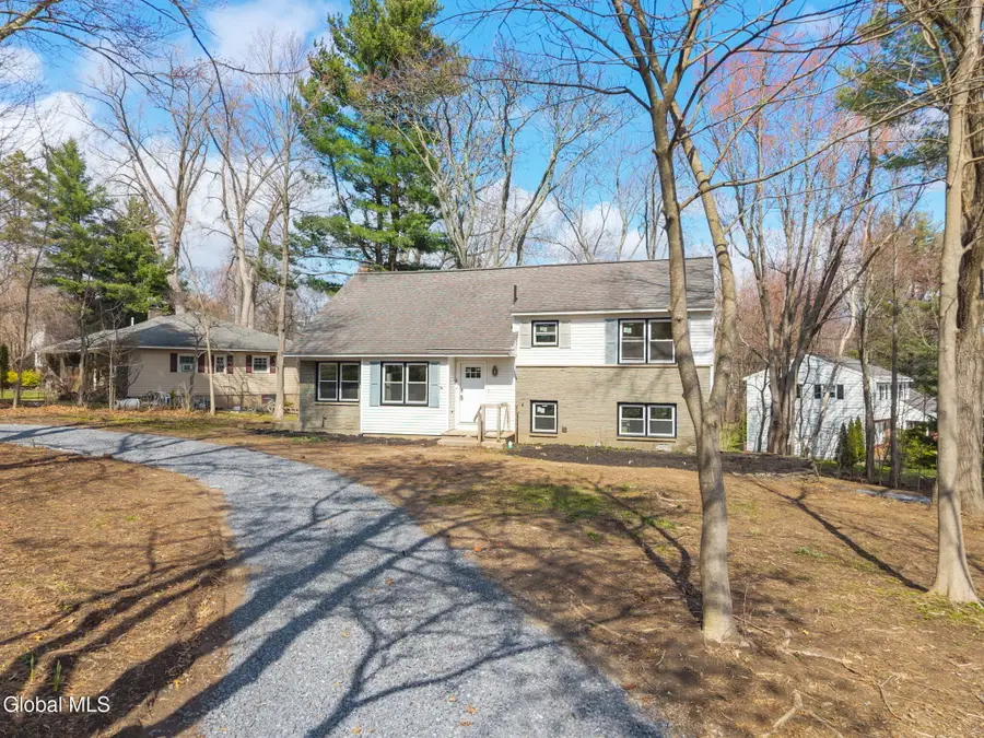 1030 Atateka Road, Niskayuna, NY 12309 - #2