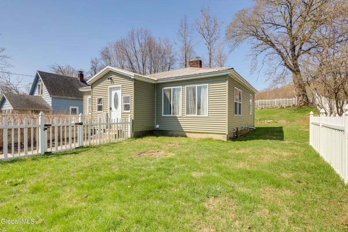 165 County Hwy 123, Mayfield, NY 12117 - #1