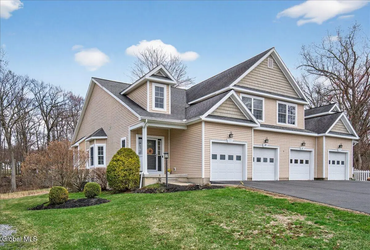 29 Jordan Point Drive, North Greenbush, NY 12180 - #1