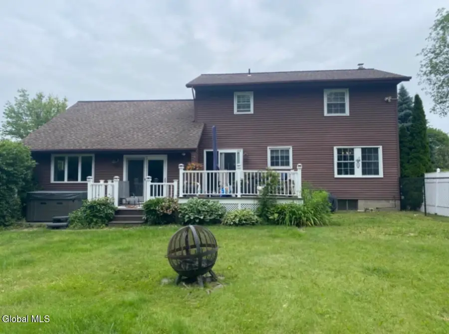 25 Balboa Drive, Latham, NY 12110 - #2