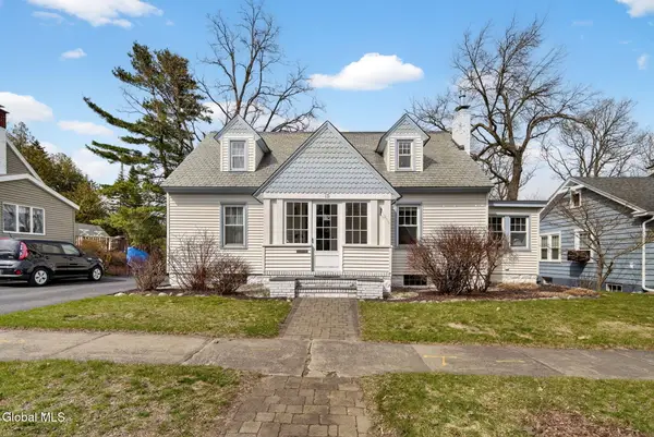 15 Irving Road, Scotia, NY 12302