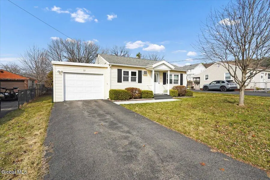 62 Mary Hadge Drive, Schenectady, NY 12309 - #3