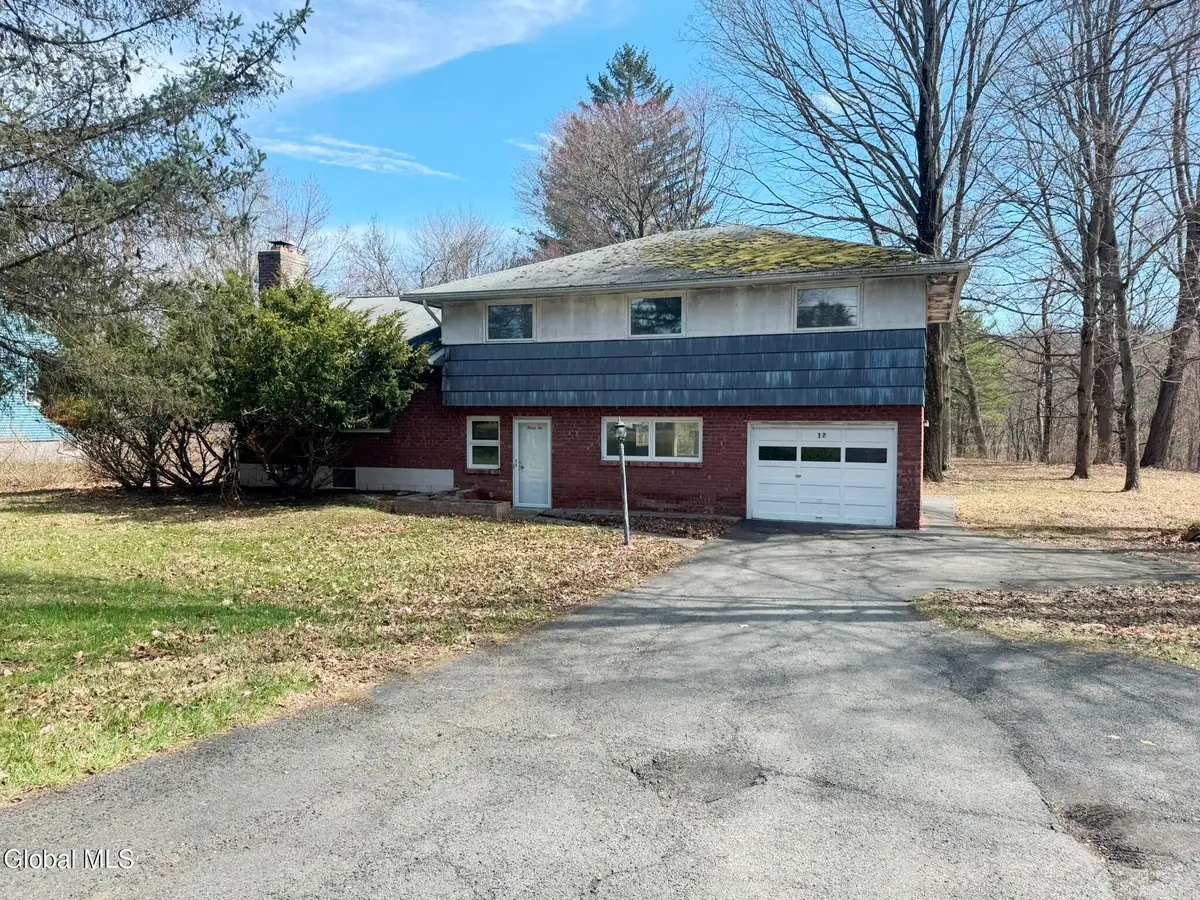 32 Troy Road, East Greenbush, NY 12061 - #1