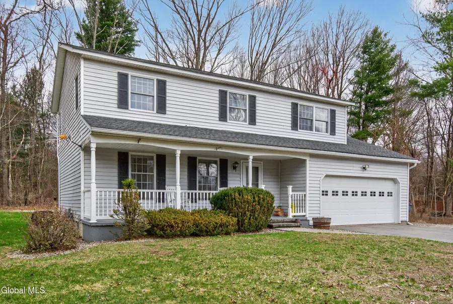 7 Gloucester Street, Clifton Park, NY 12065 - #2