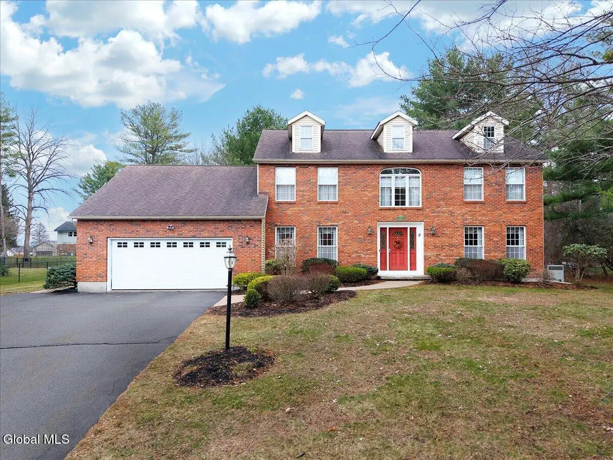 1058 Valerie Drive, Niskayuna, NY 12309 - #1