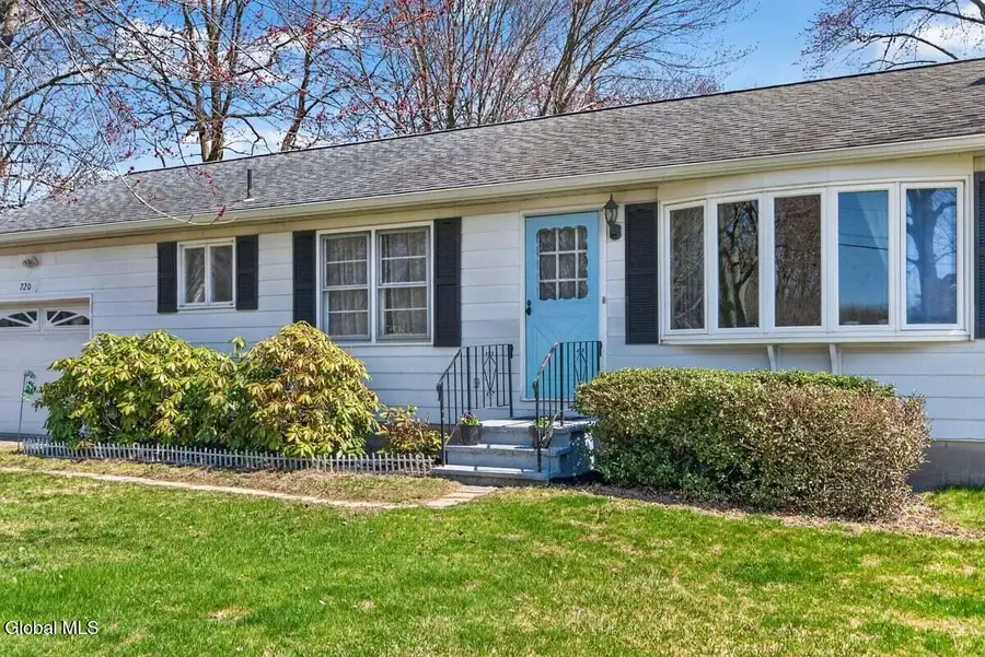 720 Mac Elroy Road, Clifton Park, NY 12019 - #3