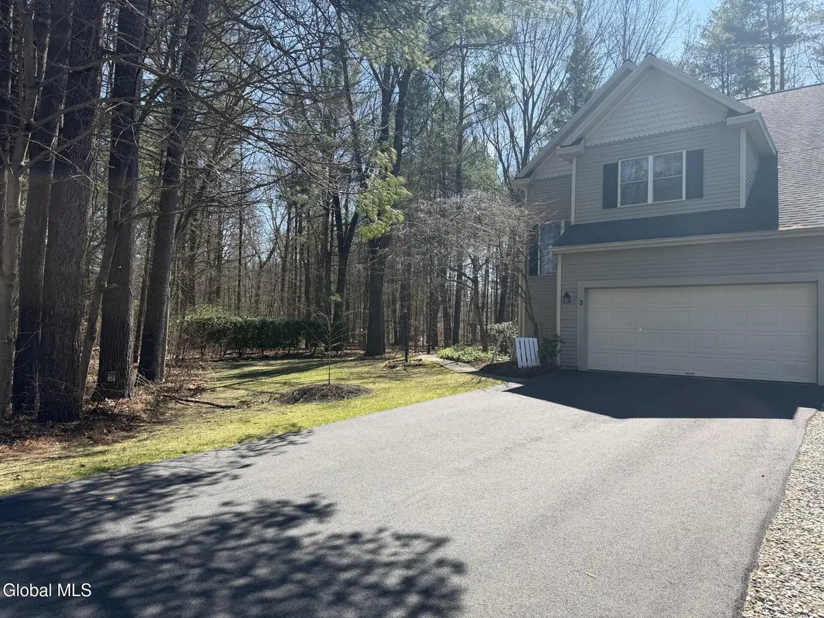 3 Donegal Way, Saratoga Springs, NY 12866 - #1