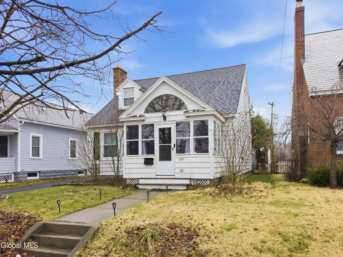 1327 Baker Avenue, Schenectady, NY 12309 - #1
