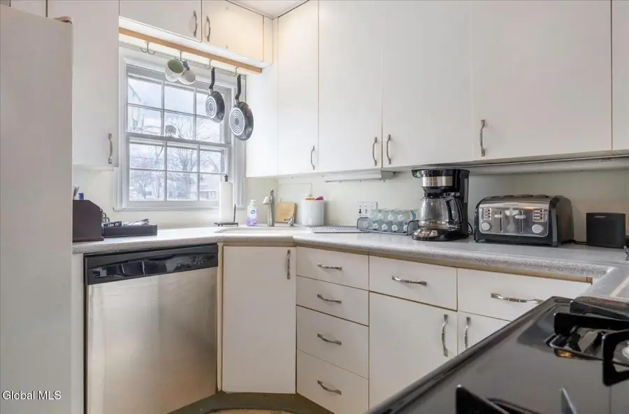 1423 Belmont Avenue, Schenectady, NY 12308 - #3