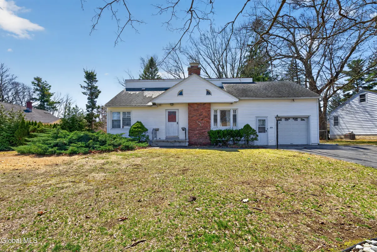 39 E Highland Drive, Guilderland, NY 12203 - #1