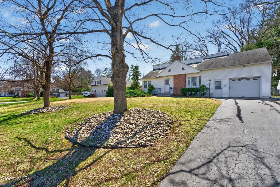 39 E Highland Drive, Guilderland, NY 12203 - #3