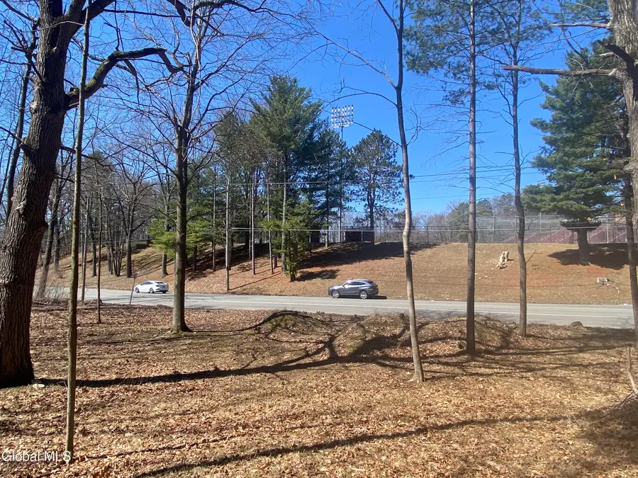L15 S Kingsboro Avenue, Gloversville, NY 12078 - #3