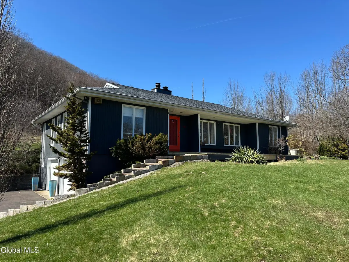 539 County Route 5a, New Lebanon, NY 12125 - #1