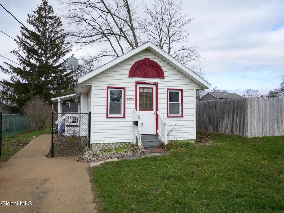 2073 Amsterdam Avenue, Rotterdam, NY 12303 - #1