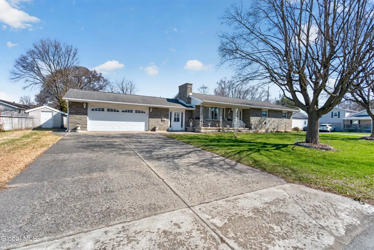 20 Willow Street, Rotterdam, NY 12306 - #1