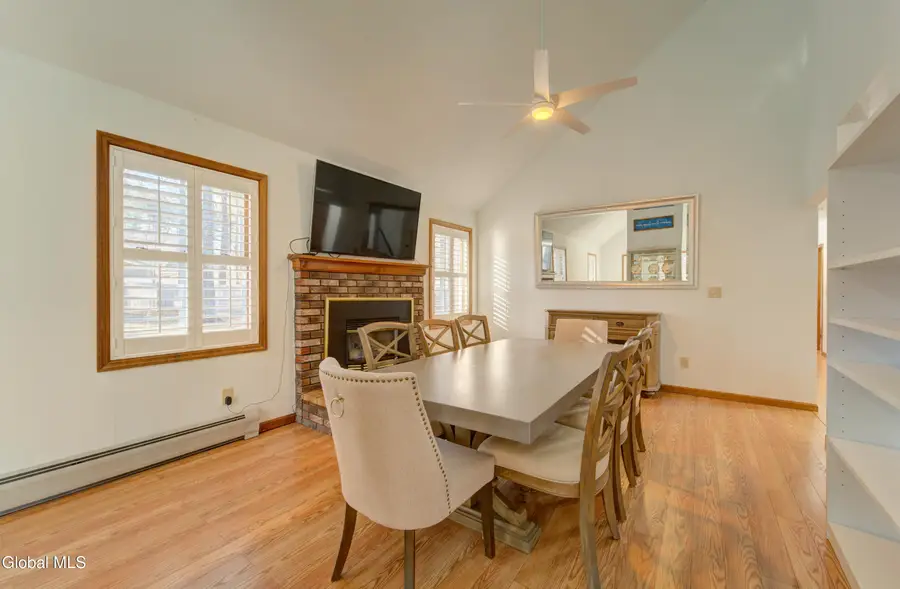 6 Crown Pt., Country Knolls, NY 12019 - #3