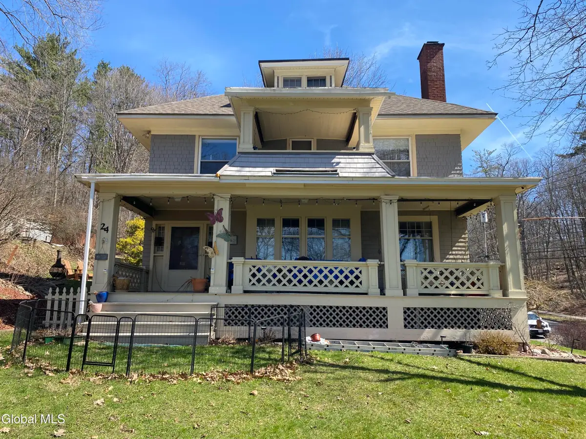 24 Northampton Road, Amsterdam, NY 12010 - #1