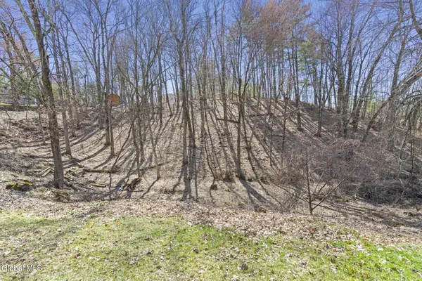 7 Saddle Hill Road, Poestenkill, NY 12198