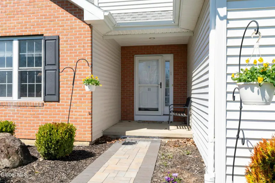 11 Mallard Cove, Malta, NY 12019 - #2