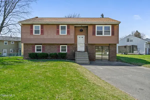 2 Avery Avenue, Colonie, NY 12110