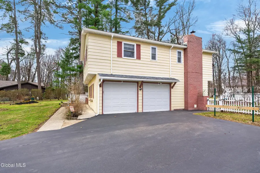 500 Acre Drive, Schenectady, NY 12303 - #2