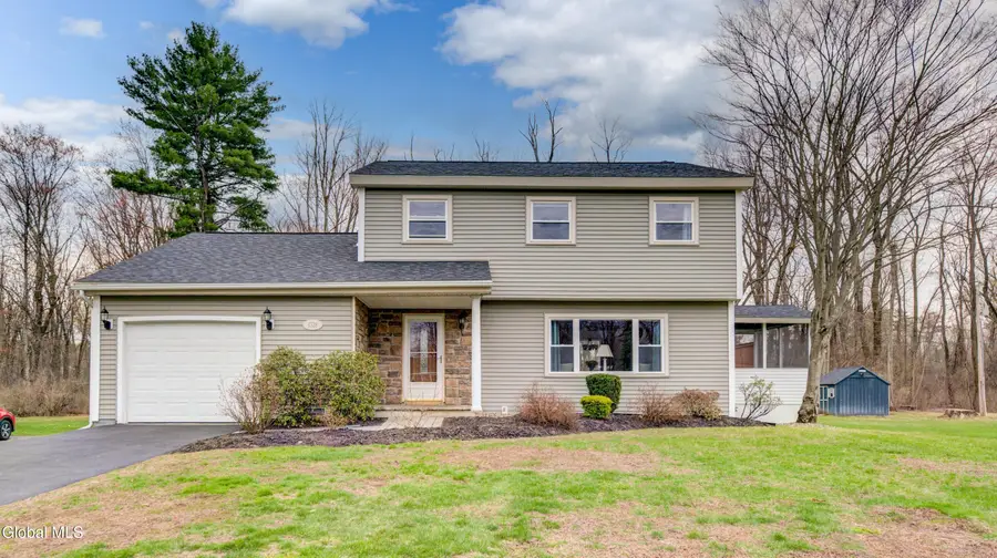 4328 Buckingham Drive, Niskayuna, NY 12304 - #2