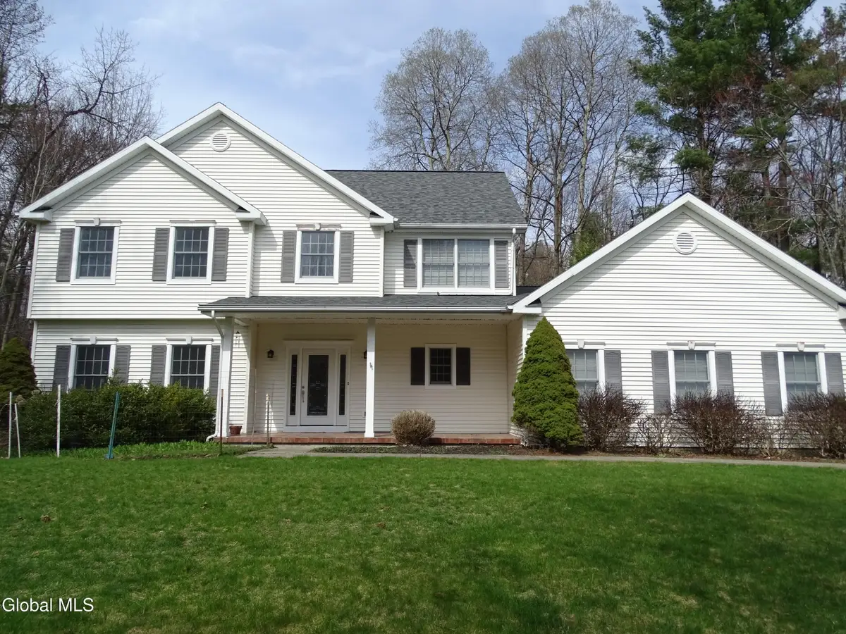 51 Thrush Terrace, East Greenbush, NY 12061 - #1