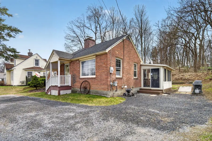 2980 Troy Schenectady Road, Niskayuna, NY 12309 - #2