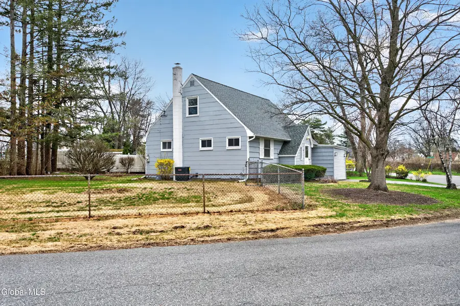 2 Jeffrey Lane, Loudonville, NY 12211 - #3