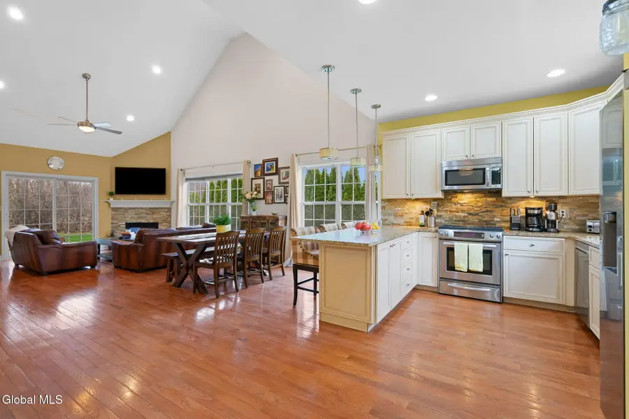 2 Vista Court, Clifton Park, NY 12065 - #2