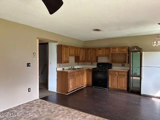 37 Fox Street, Selkirk, NY 12158 - #3