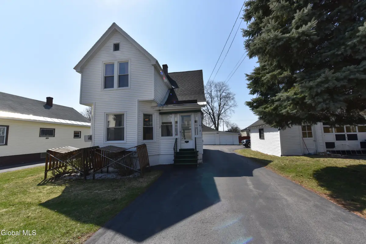 2 E Decker Street, Johnstown, NY 12095 - #1