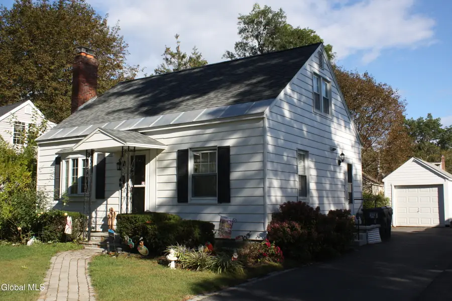 35 Pine Street, Glenville, NY 12302 - #2