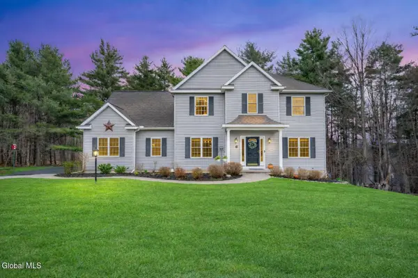 6 Sunrise Terrace, North Greenbush, NY 12198