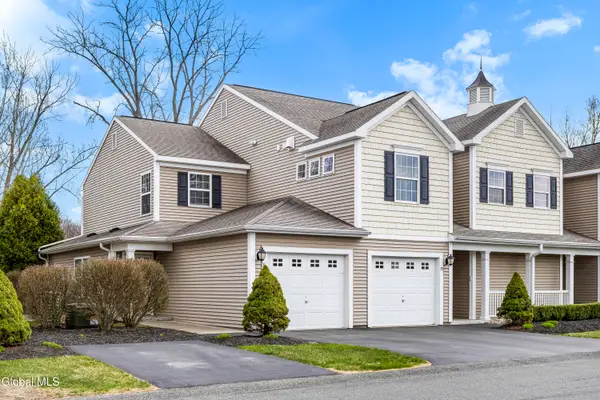 51 Governor Circle, Albany, NY 12208