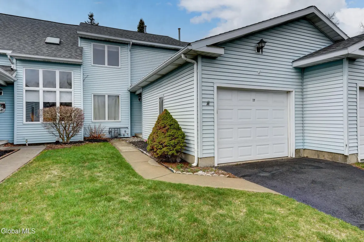 12 White Rock Circle, Colonie, NY 12205 - #1