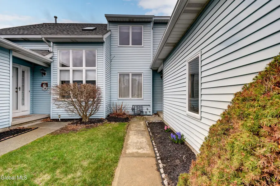 12 White Rock Circle, Colonie, NY 12205 - #3