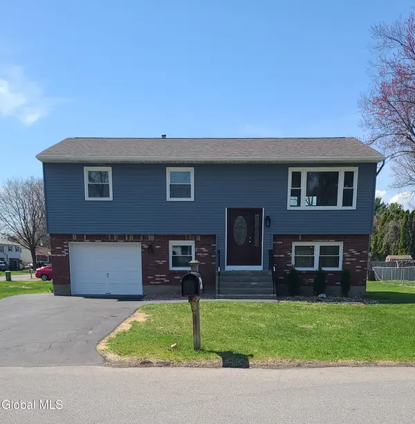 11 Village Park Drive, Colonie, NY 12205