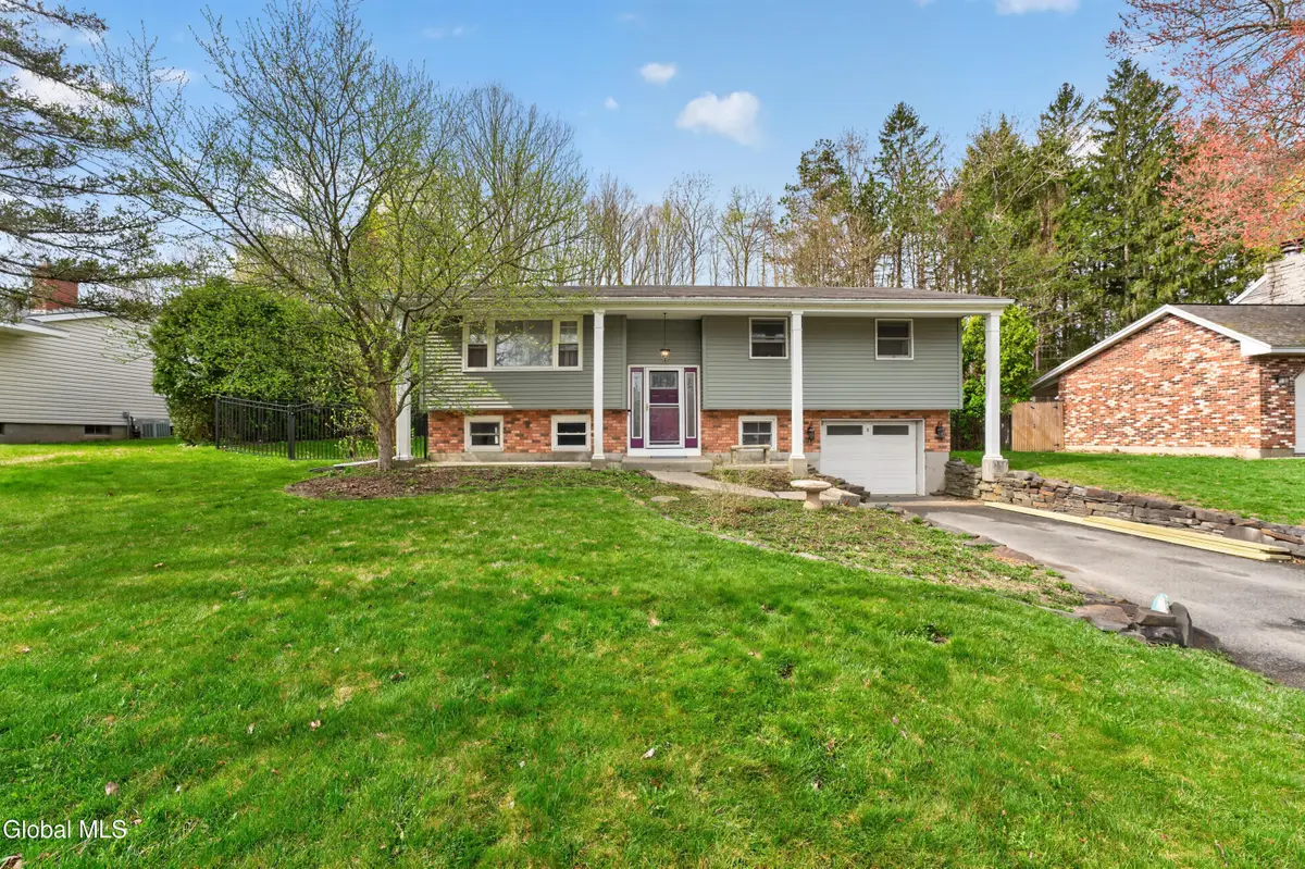 3 Woodside Court, North Greenbush, NY 12198 - #1